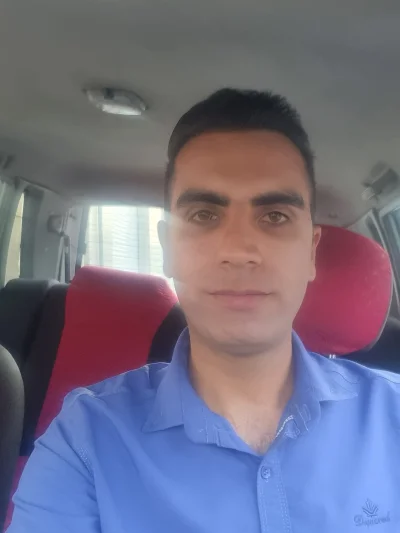 امین اکبری