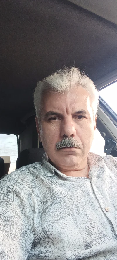حجت نقیبی