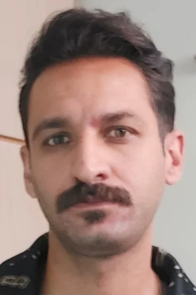 معین وداد