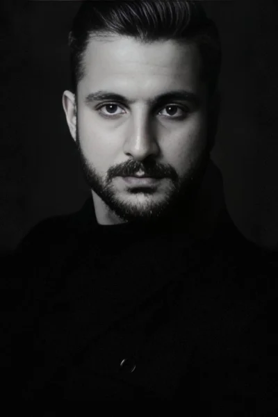حامد اکبری