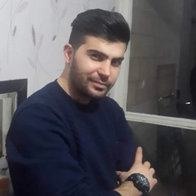 نوید حسینی 