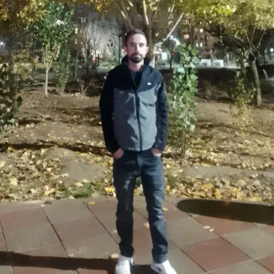 میلادصادقی